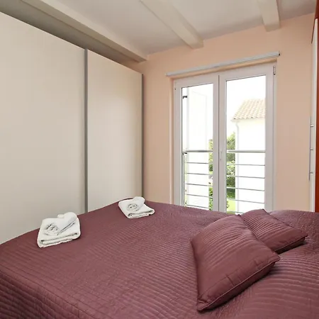 Apartman With A Parking Space Baska, Krk - 24147 Baška