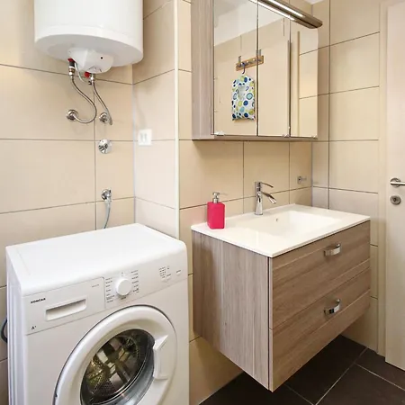 With A Parking Space Baska, Krk - 24147 Apartman *