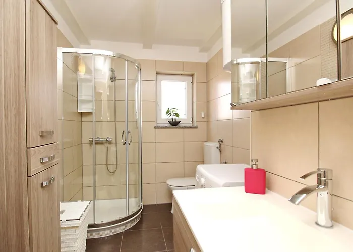 Apartament With Parking Space Baska, Krk - 24147 *