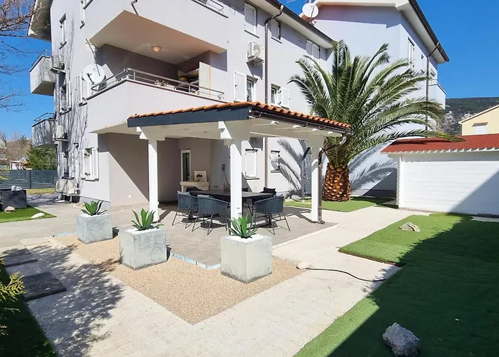 With Parking Space Baska, Krk - 24147 Apartament Baška