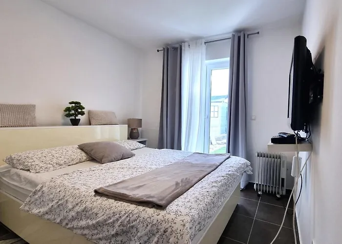 Apartament With Parking Space Baska, Krk - 24147 *